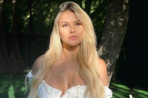 Kinsey Wolanski Biography, Height, Net Worth, Wiki & More