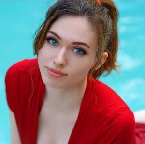 Amouranth Biography, Height, Husband, Wiki & More