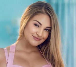 Gizelle Blanco Biography, Age, Height, Family, Wiki & More
