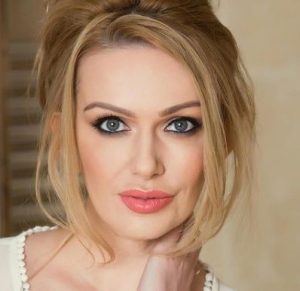 Amber Chase Biography Age Height Family Wiki More Amber Chase Biography Age Height Family Wiki More