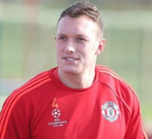 Phil Jones Wiki, Age, Stats, Fifa, Biography & More