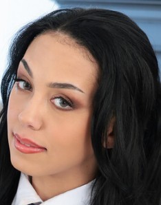 Bianca Bangs Biography, Age, Height, Net Worth, Wiki & More